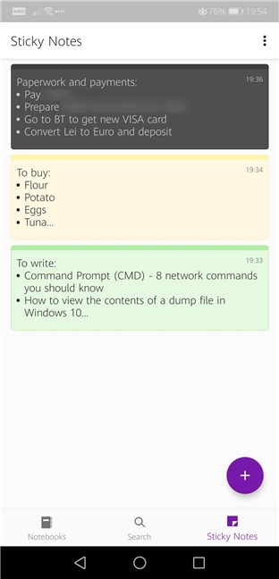 OneNote ha una scheda separata per Sticky Notes