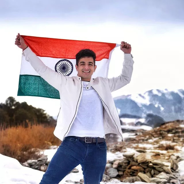 Ranveer Allahbadia with flag