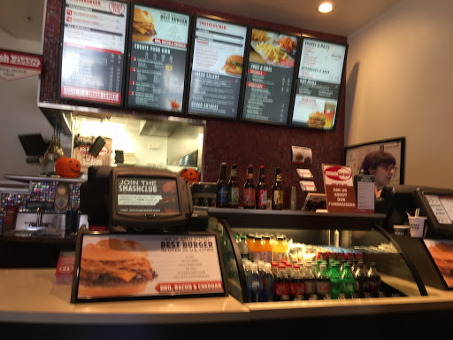 Hamburger Restaurant «Smashburger», reviews and photos, 1 N La Grange Rd, La Grange, IL 60525, USA