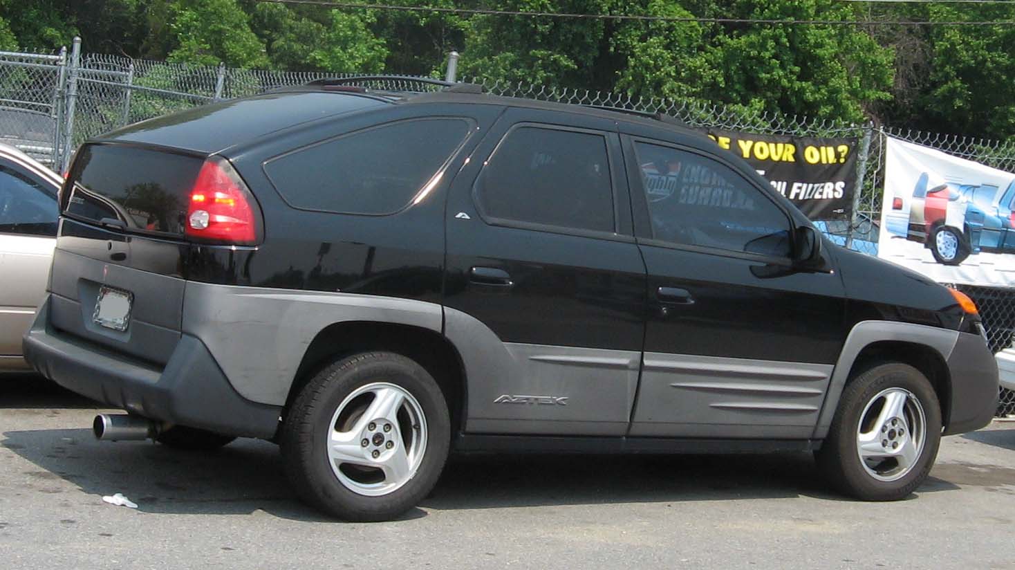 파일:external/upload.wikimedia.org/2001-Pontiac-Aztek.jpg