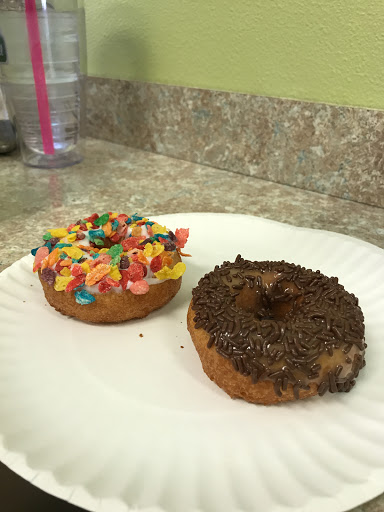 Donut Shop «The Donut Experiment Cocoa Beach», reviews and photos, 218 W Cocoa Beach Causeway, Cocoa Beach, FL 32931, USA