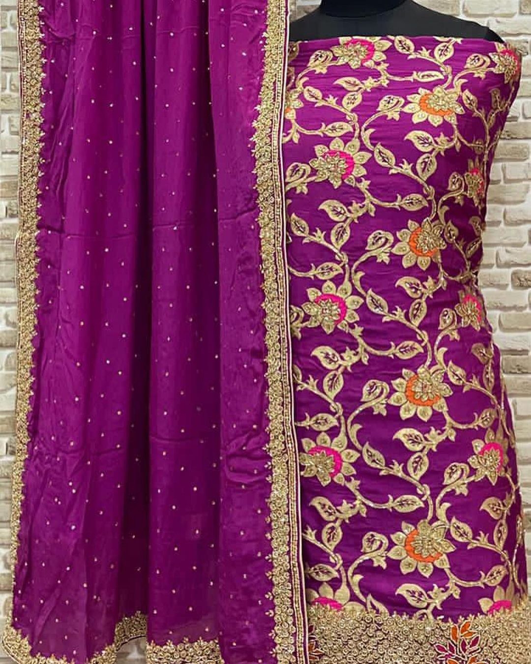 Suits Club: Boutique Punjabi salwar suits party wear.