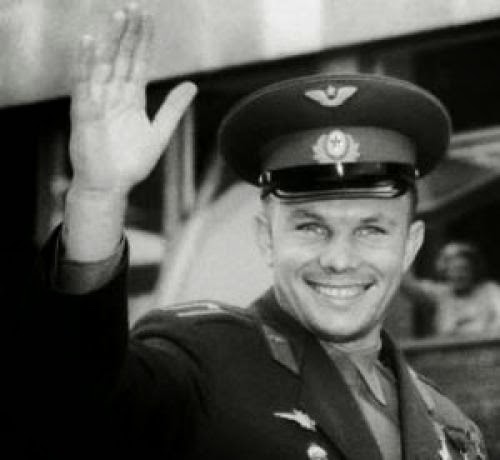 Yuri Gagarin Hero Of The Soviet Union And Yuri Gagarin Cause Of Death