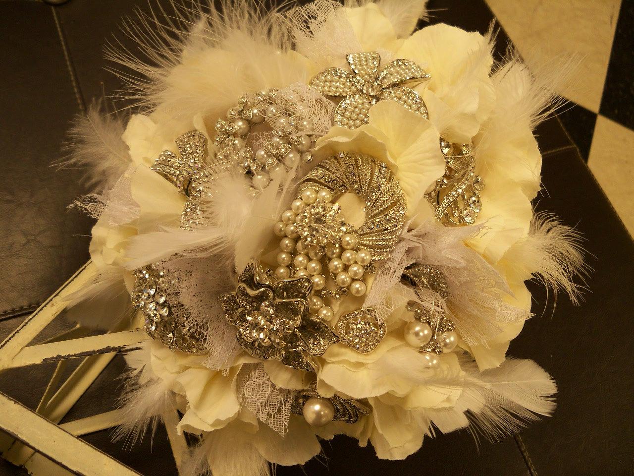 and Brooch Bridal Bouquet