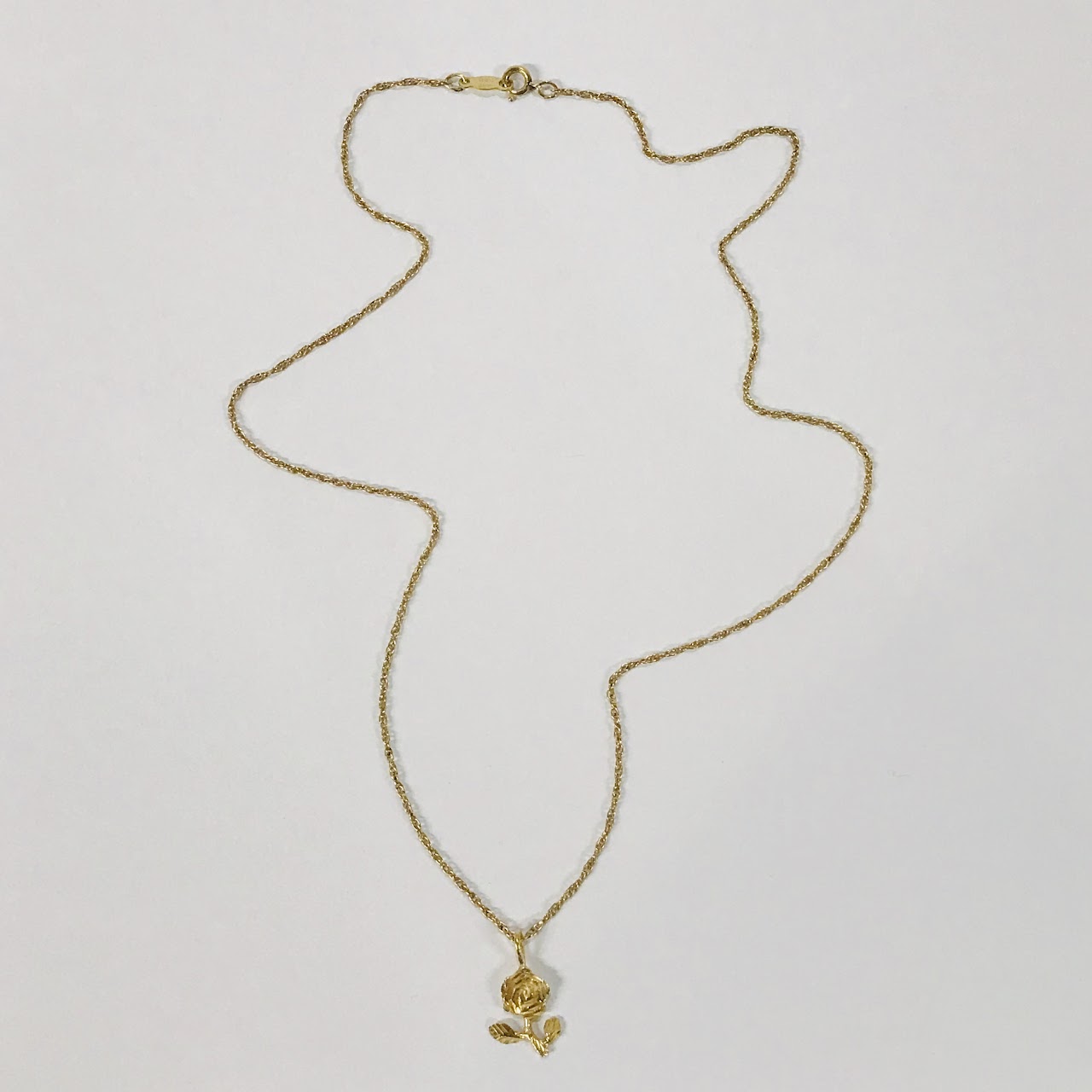 14K Gold Floral Pendant Necklace