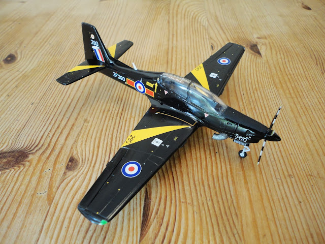 Airfix 1/72 Shorts Tucano T.1 ZF290 (A03059) DSC02618