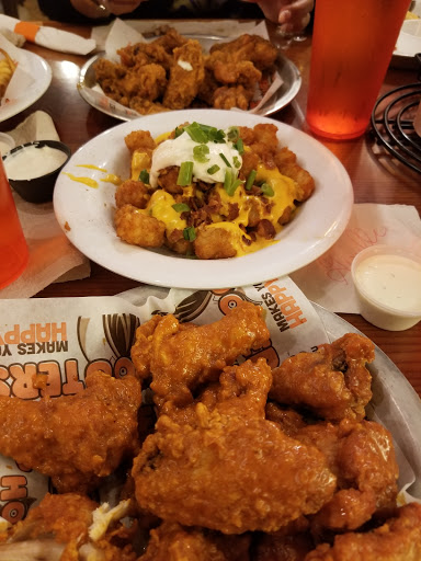 American Restaurant «Hooters», reviews and photos, 849 E Commerce St, San Antonio, TX 78205, USA