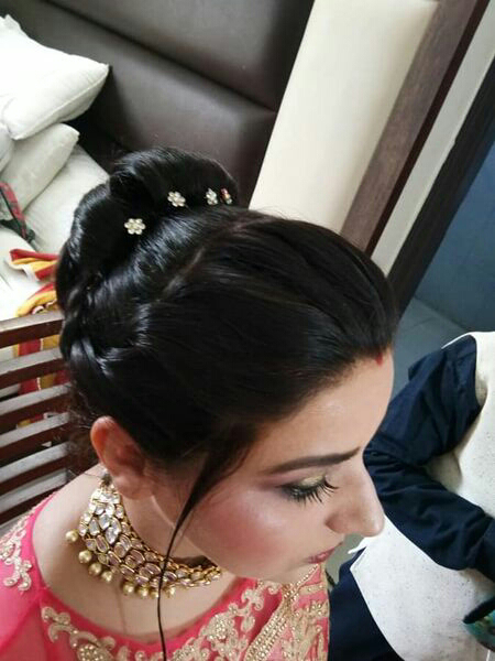 Wedding hairstyles | Bun hairstyles for long hair, Indian bridal hairstyles,  Bridal hair buns