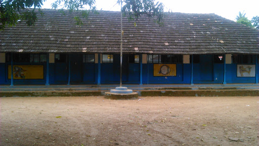 Govt East High School, Randarkara Rd, Kanam, Kizhakkekara, Muvattupuzha, Kerala 686661, India, Preparatory_School, state KL