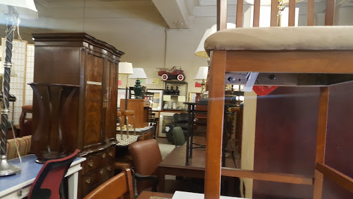 Used Furniture Store «Windy City Furniture, Inc.», reviews and photos, 2221 S Michigan Ave, Chicago, IL 60616, USA