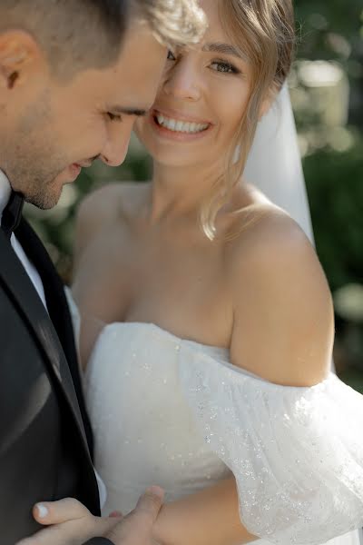 Jurufoto perkahwinan Alena Brevda (alenabrevda). Foto pada 15 Disember 2022