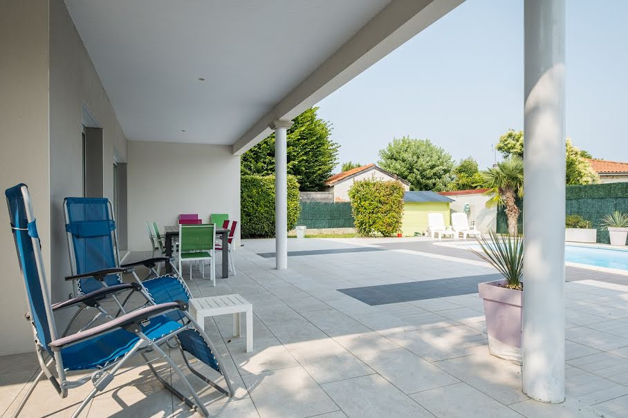 Vente villa 5 pièces 213 m² à Roquettes (31120), 550 000 €