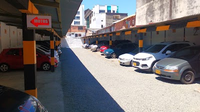 Photos of Parqueadero Andino