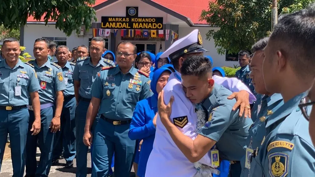 Acara Tradisi Wisuda Purna Bhakti diikuti oleh seluruh Prajurit dan Keluarga Besar Lanudal Manado. (Foto istimewa)