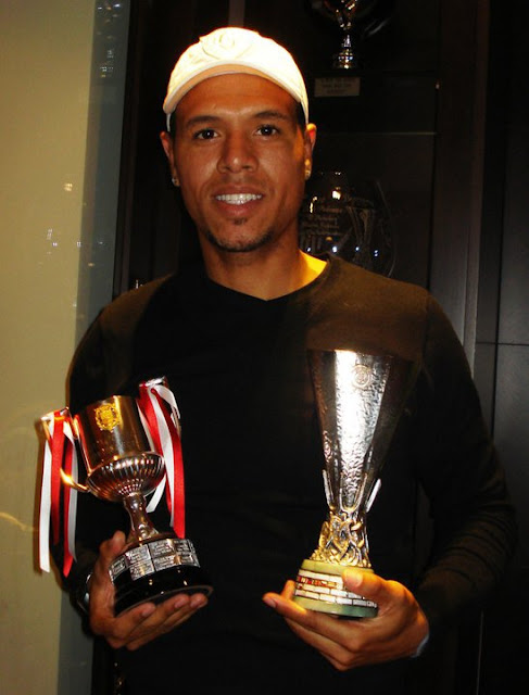 Luis Fabiano Dp Profile Pictures