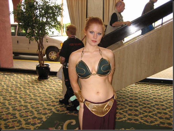 Princess Leia - Golden Bikini Cosplay_865825-0104