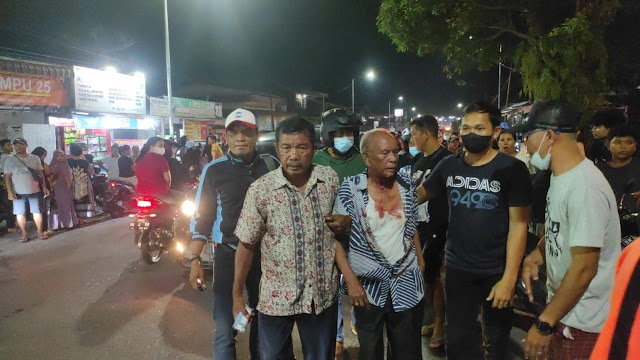 Nyetir Mobil Sambil Mabuk, Opung - Opung Tabrak Pengendara Sepeda Motor, Berakhir Setelah Hantam Avanza  