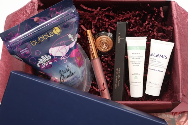 LookfantasticBeautyBoxNovember2018DarkWonder3