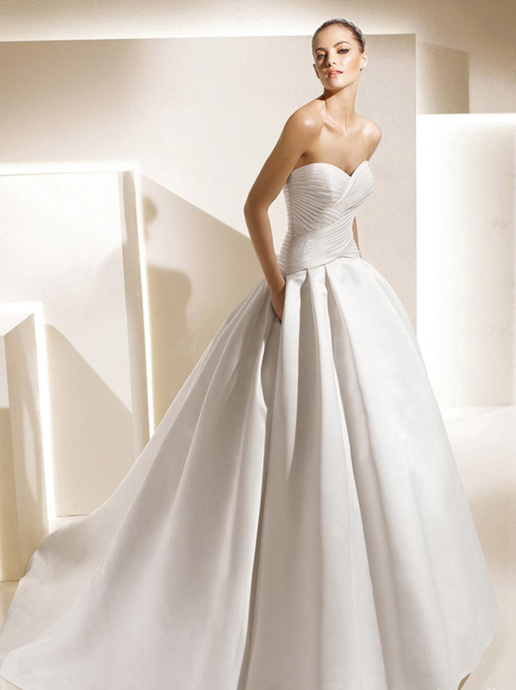 Wedding Dresses 2012 Wallpaper