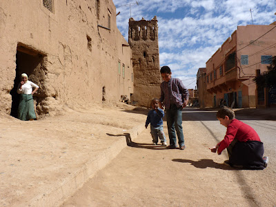 09 De Tinerhir a Merzouga - Ruta de las mil kasbahs con niños (9)