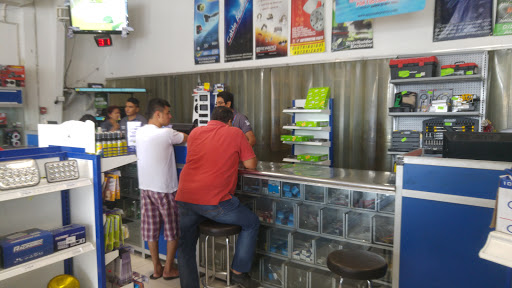 Refaccionaria apymsa, Boulevard Adolfo Ruiz Cortines 1610, Atasta de Serra, 86100 Villahermosa, Tab., México, Tienda de repuestos para carro | Villahermosa