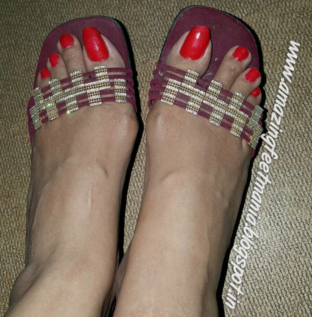 Beautiful Female Feet Indian Bhabhi S Mindblowing Feet And Toenails