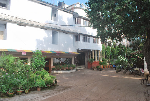 Hotel Park, Opp. Sub- Divisional hospital, Chota Tengra, Near I.I.T,, Kharagpur, West Bengal 721301, India, Indoor_accommodation, state WB