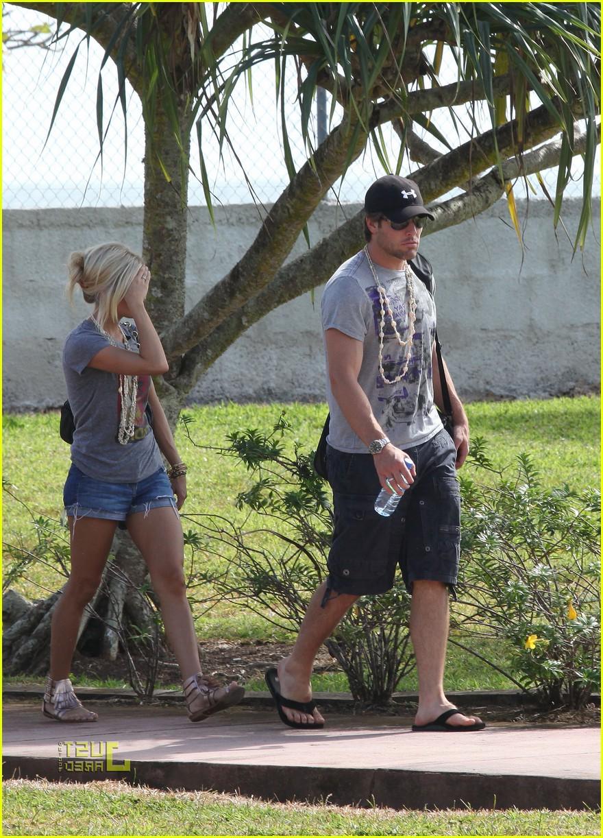 carrie underwood mike fisher