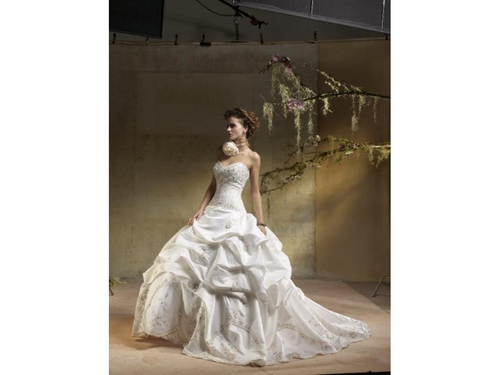 Amalia Carrara Wedding Dress  