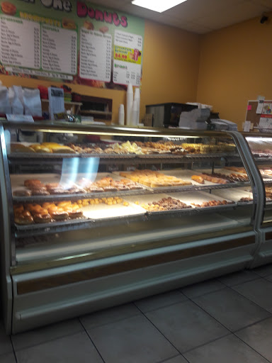 Donut Shop «Hole In One Donut 3», reviews and photos, 14406 N Florida Ave, Tampa, FL 33613, USA