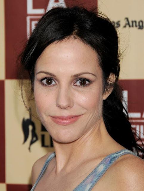 Mary Louise Parker Profile Dp Pics