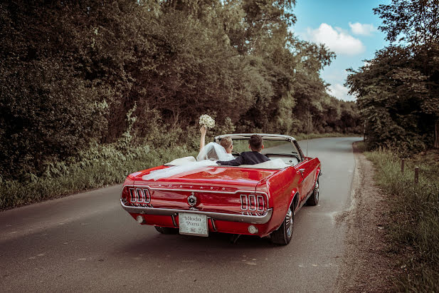 Fotógrafo de casamento Klaudia Zasada (glam-studio). Foto de 1 de outubro 2022