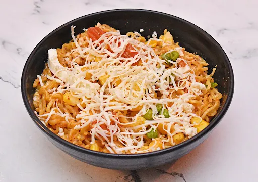 Chai Sutta Bar Special Maggi