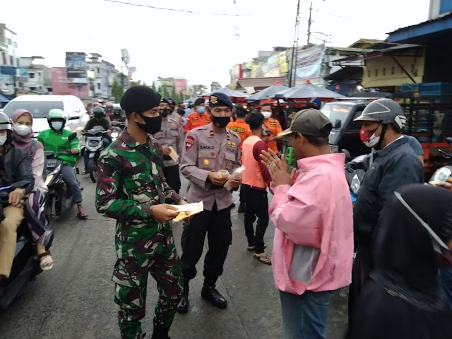 Terus Bersinergi dalam Melawan Covid-19, Brimob Polda Sumut Bersinergi Dengan Unsur Terkait melalui Ops Yustisi