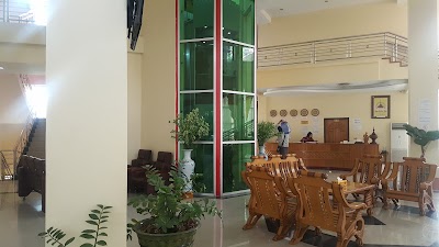 Photos of Nan Htike Thu