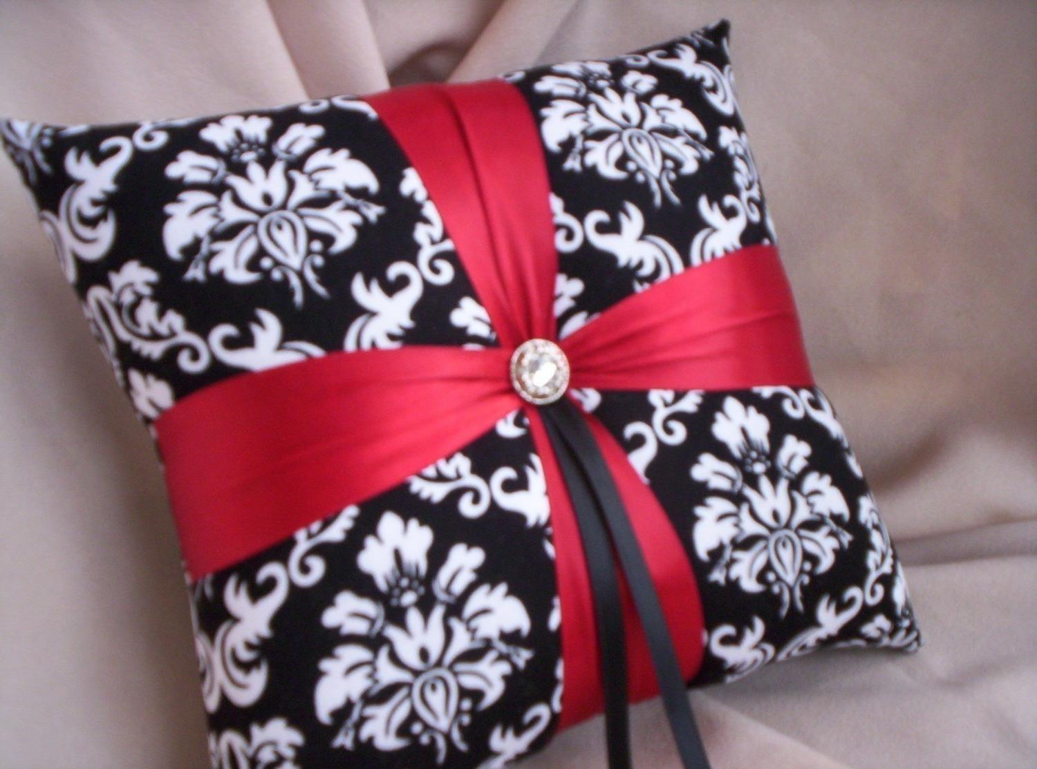 Damask Black White Apple Red