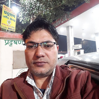 Mandeep Singh at Indian Oil Petrol Pump, Janakpuri,  photos