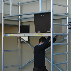 The Zippy Workstand