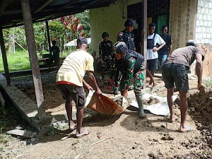 Bangun Hubungan Sosial Yang Kuat Antara TNI-Rakyat, Satgas Yonif 310/KK Bantu Carles Swo !*