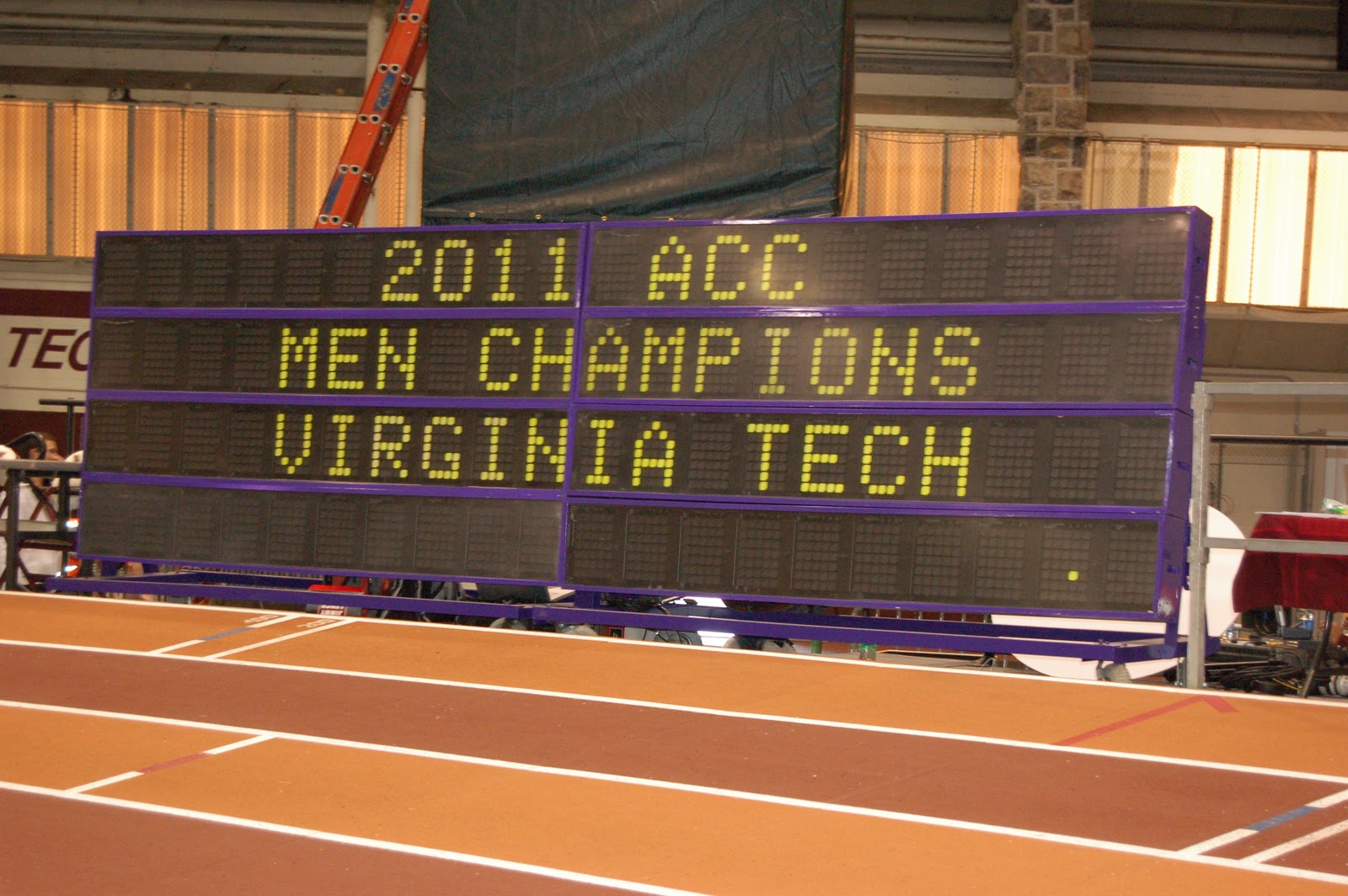 Viva Loudoun College Corner Track and Field Loudoun Duo Ryan Hagen and Nick McLaughlin Help