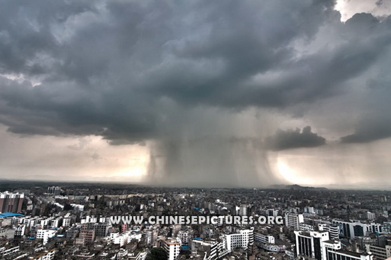 Yushu in Storm Photo 2012