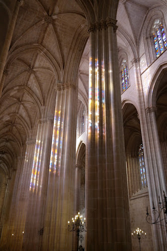 EL CORAZÓN DE PORTUGAL: MONASTERIOS, CASTILLOS Y ALDEAS - Blogs de Portugal - INTRODUCCIÓN. BATALHA Y CASTILLO DE PORTO DE MÓS (4)