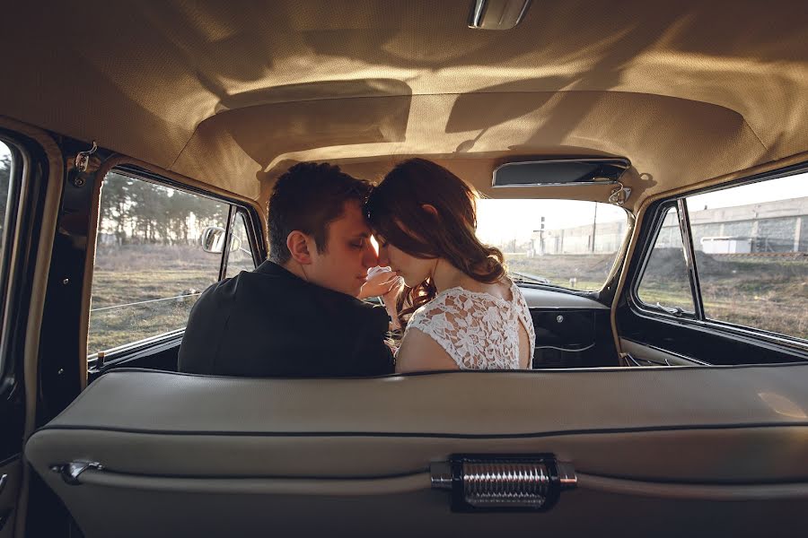 Fotógrafo de casamento Aleksandr Byrka (alexphotos). Foto de 25 de abril 2018