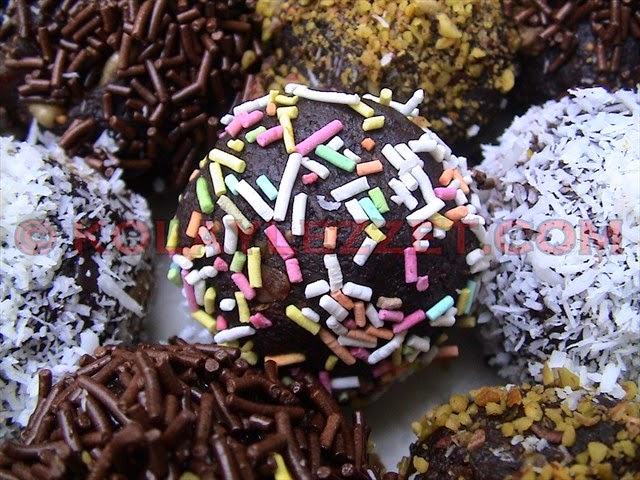 ÇİKOLATALI-TRUFF-(TRÜF)-TOPLARI-NASIL-YAPILIR(CHOCOLATE-TRUFFLES)