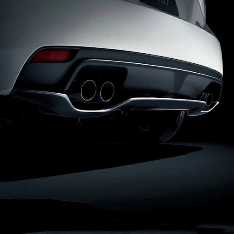CX-30の自作エアロ・FRP加工・DIY・3Dプリンター・自家塗装に関するカスタム事例の投稿画像2枚目