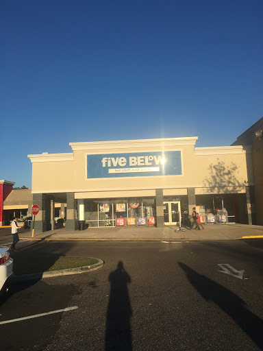 Variety Store «Five Below», reviews and photos, 15003 N Dale Mabry Hwy, Tampa, FL 33618, USA