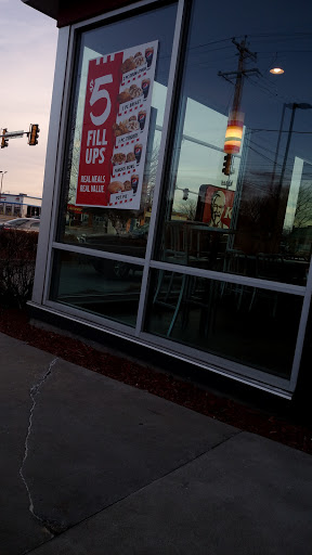 Fast Food Restaurant «KFC», reviews and photos, 2810 W Broadway, Council Bluffs, IA 51501, USA