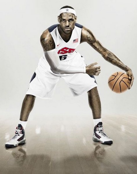 lebron james hyperdunk shoes