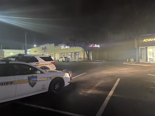 Jacksonville security officer finds possible homicide victim inside vehicle at shopping center