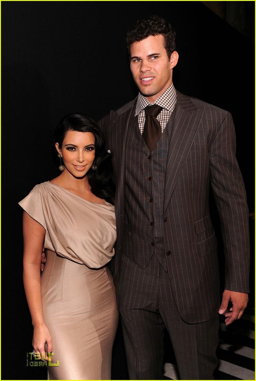 kris humphries wedding gift to